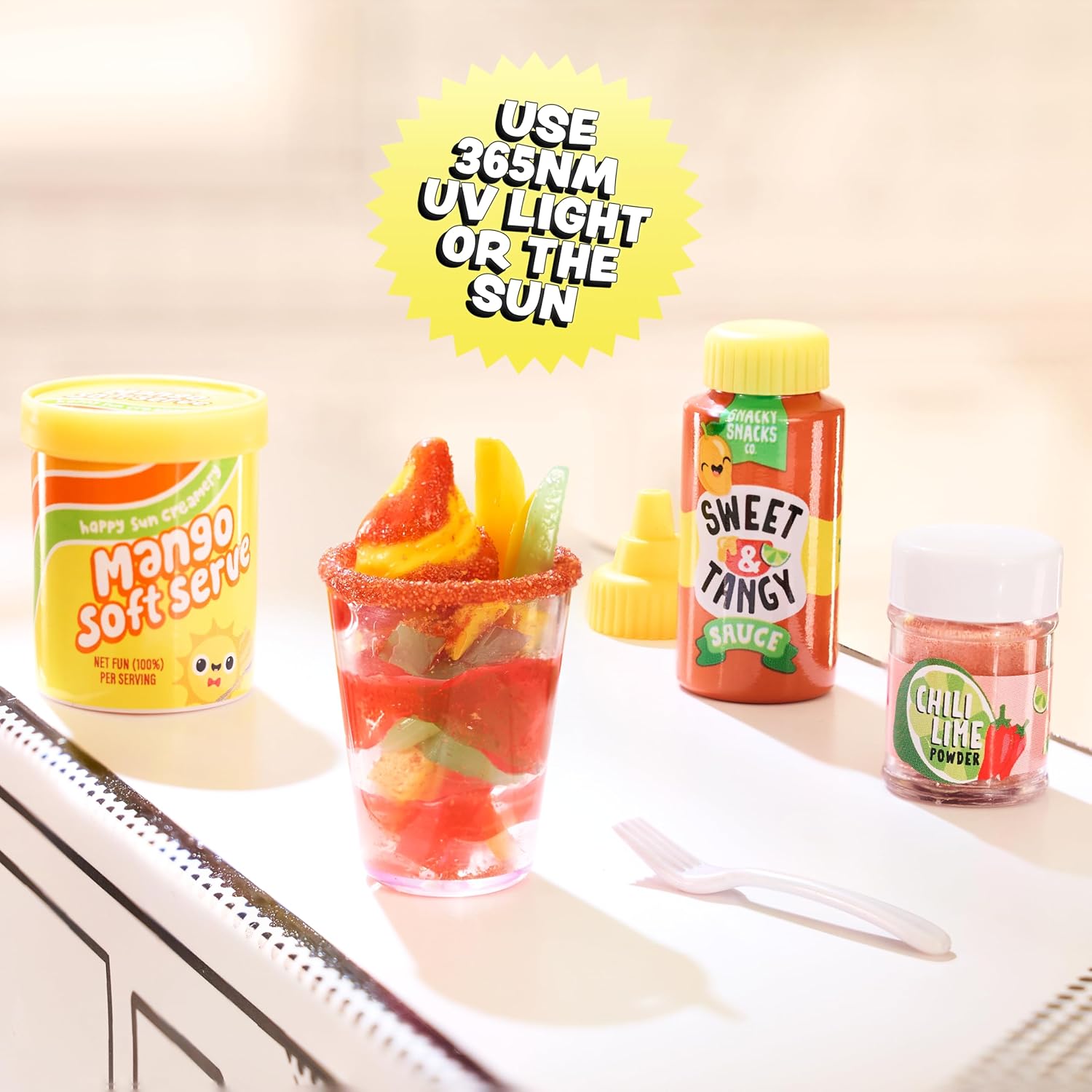 MGA's Miniverse Make It Mini Cafe Series 4, Mini Collectibles