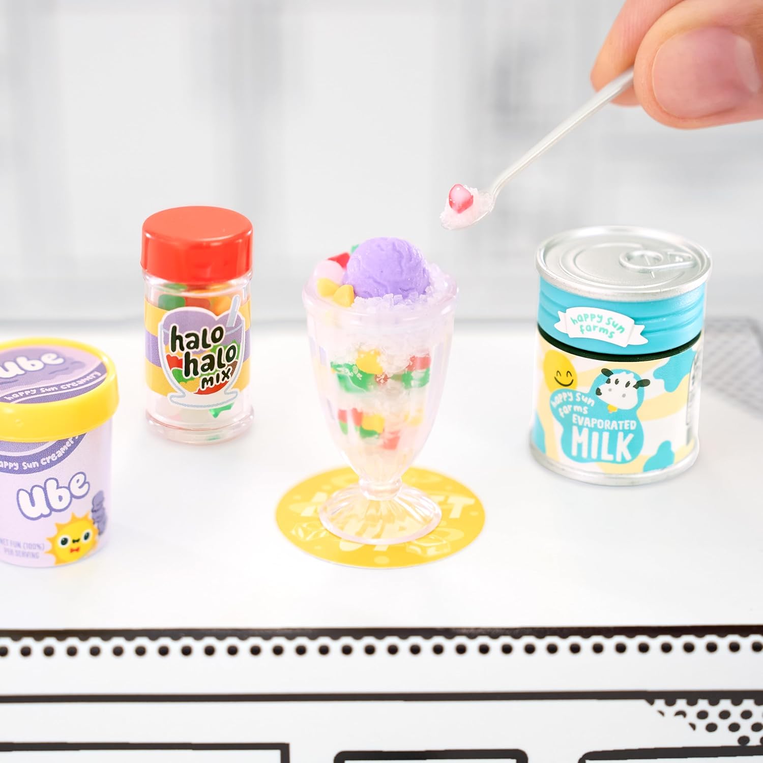 MGA's Miniverse Make It Mini Cafe Series 4, Mini Collectibles