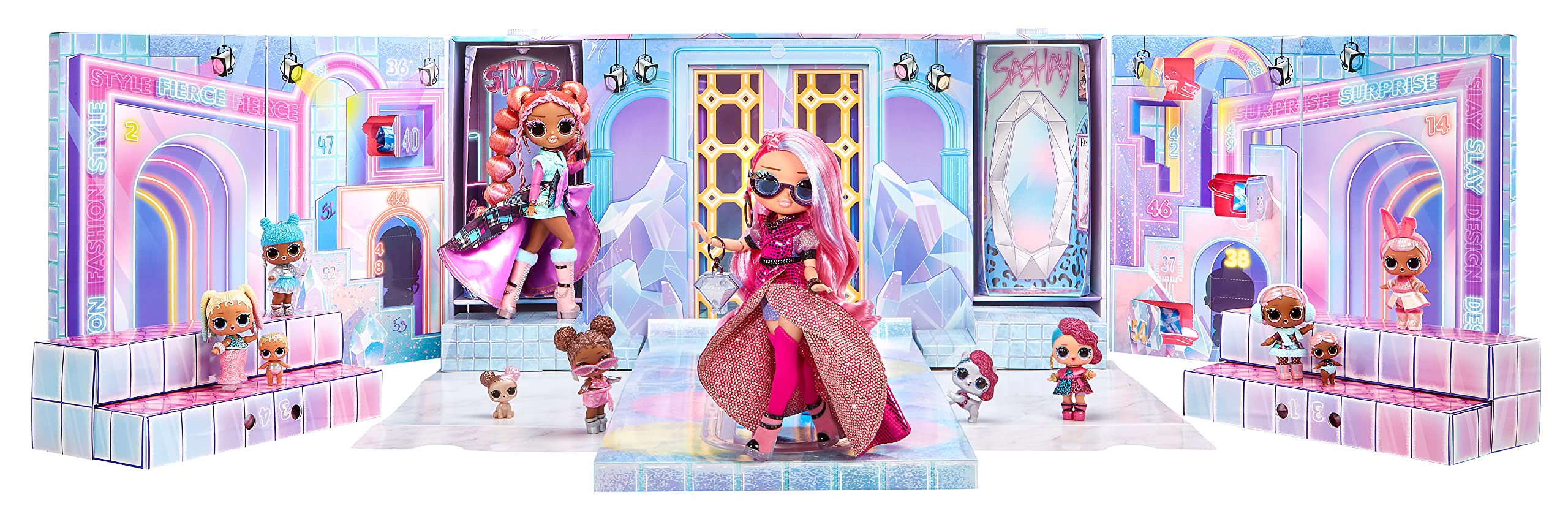 L.O.L. Surprise! Fashion Show Mega Runway-12 Exclusive Dolls with 80