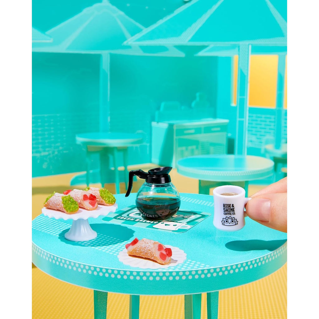 MGA's Miniverse Make It Mini Foods Cafe Mystery Ball, DIY Mini Food Collectible Set with Resin Craft, Assorted Surprise Toy for Kids 8+