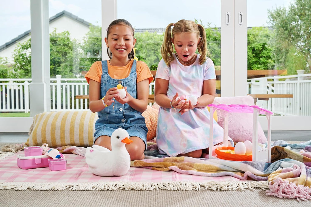 Pets Alive Mommy Duck & Baby Surprise by ZURU Nurturing Play Surprise