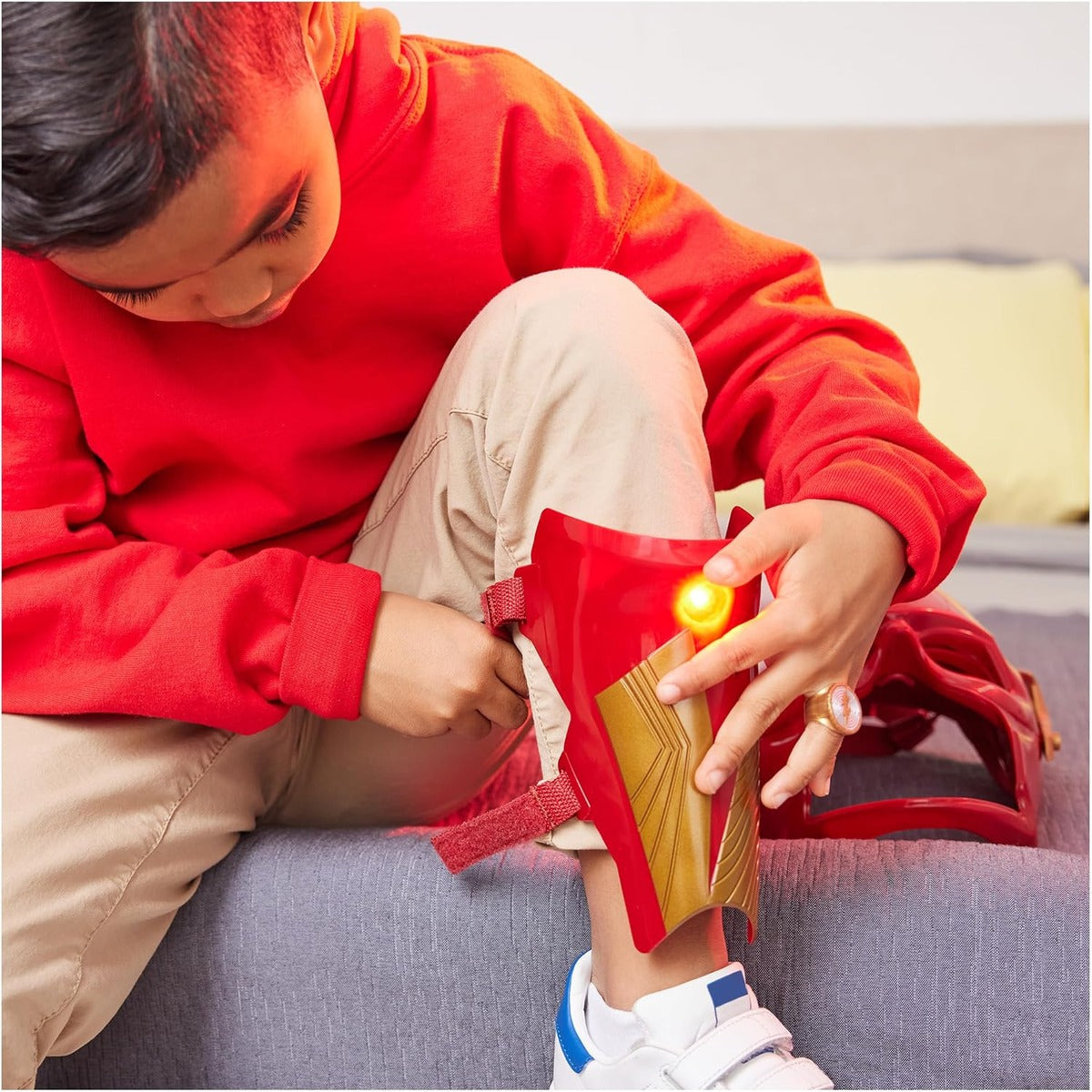 DC Comics, The Flash Speed Force Runner, Shin Guards, Lights & Sounds, Role Playing Accessory by The Flash, Batteries Included, for Boys and Girls Ages 4+