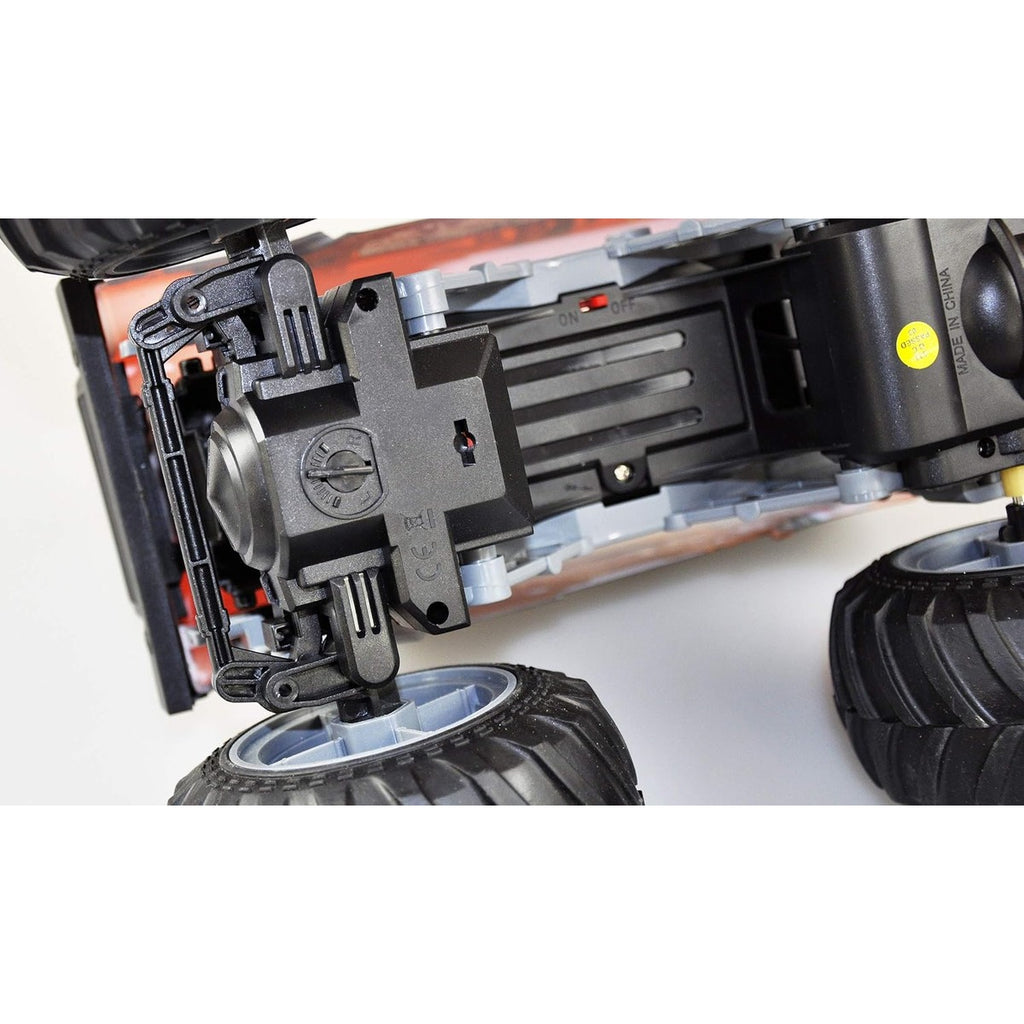Amewi 22452 Yellow Crazy SchoolBus Monster Truck 1