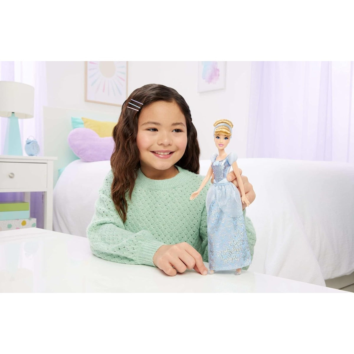 Mattel Disney Princess Cinderella Doll in Sparkling Fashion with