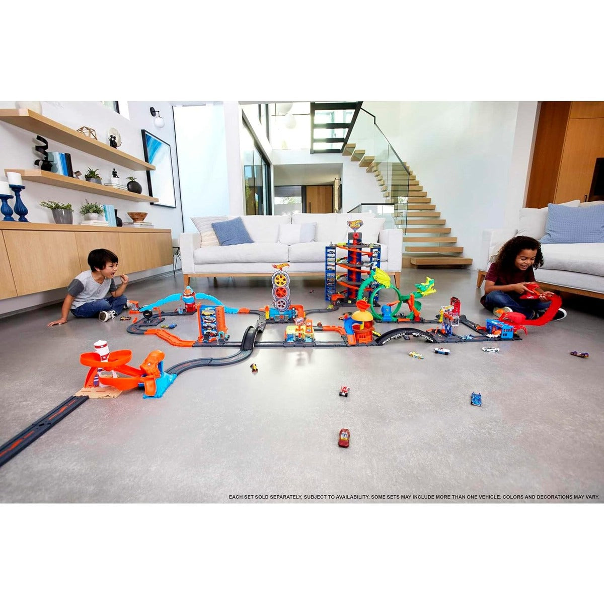Hot Wheels City Track Pack, 10