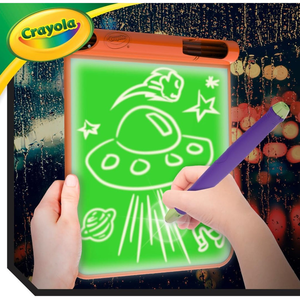 Crayola Travel Glow Art Studio, Glow in The Dark Toys, Kids Gifts for Girls and Boys, Ages 6, 7, 8, 9