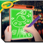 Crayola Travel Glow Art Studio, Glow in The Dark Toys, Kids Gifts for Girls and Boys, Ages 6, 7, 8, 9