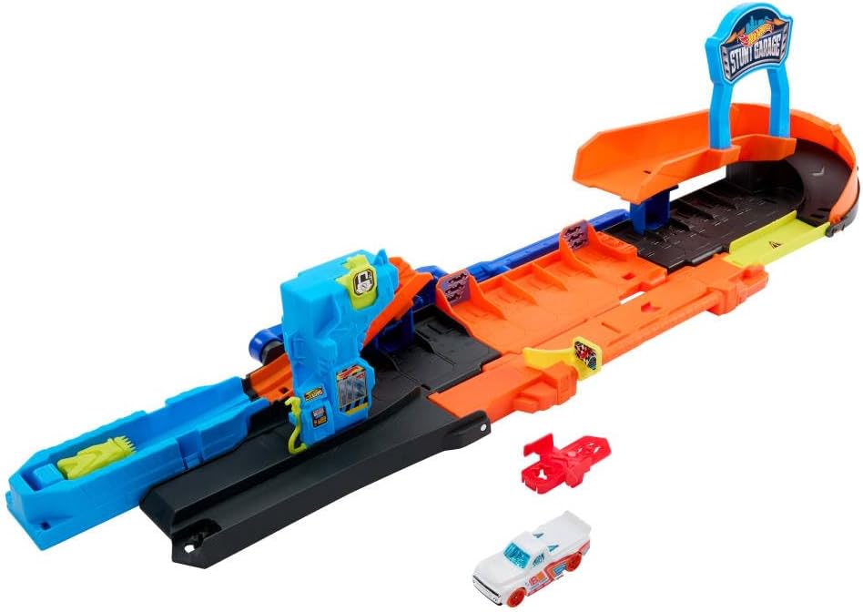 Hot Wheels City Toy Car Track Set, Transforming Stunt Garage Playset & 1