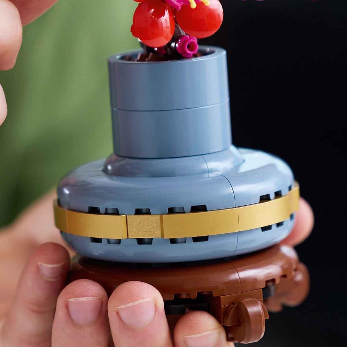 LEGO NONPUBLSH BOTANICA 009 Plum
