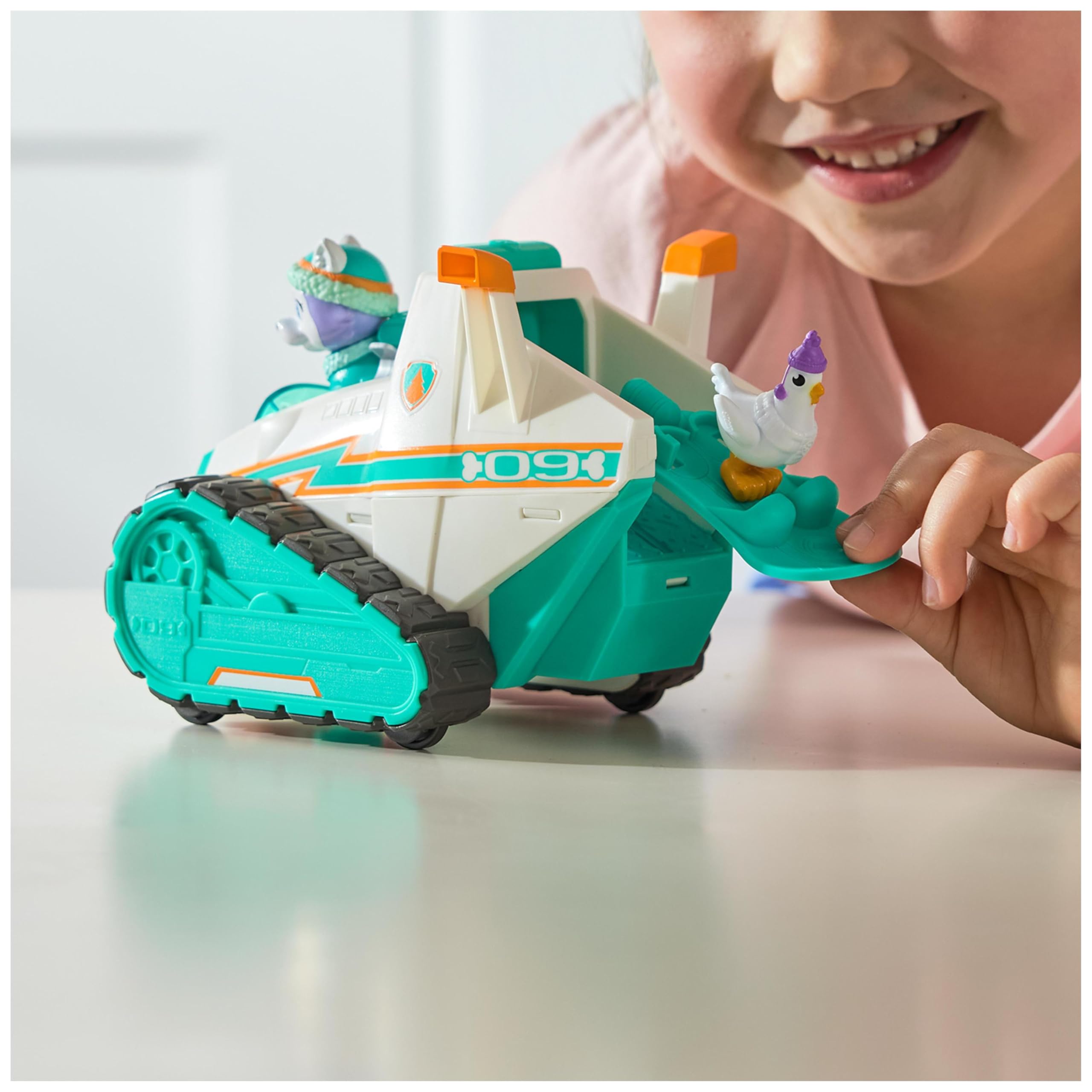 Paw Patrol - Everest Function Vehicle - Snow Truck Car Collectible