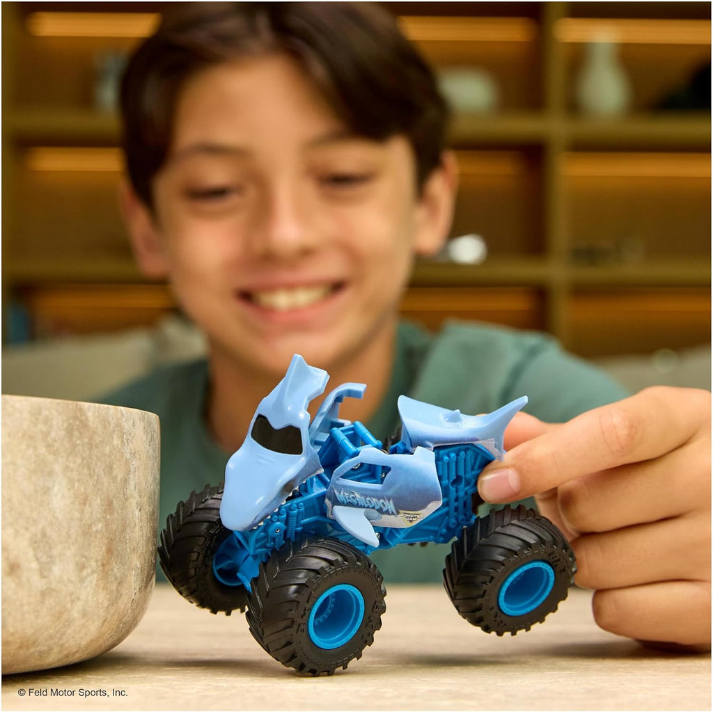 Monster Jam Smash & Bash Megalodon, 1:64 Die Cast Repairable Monster Truck