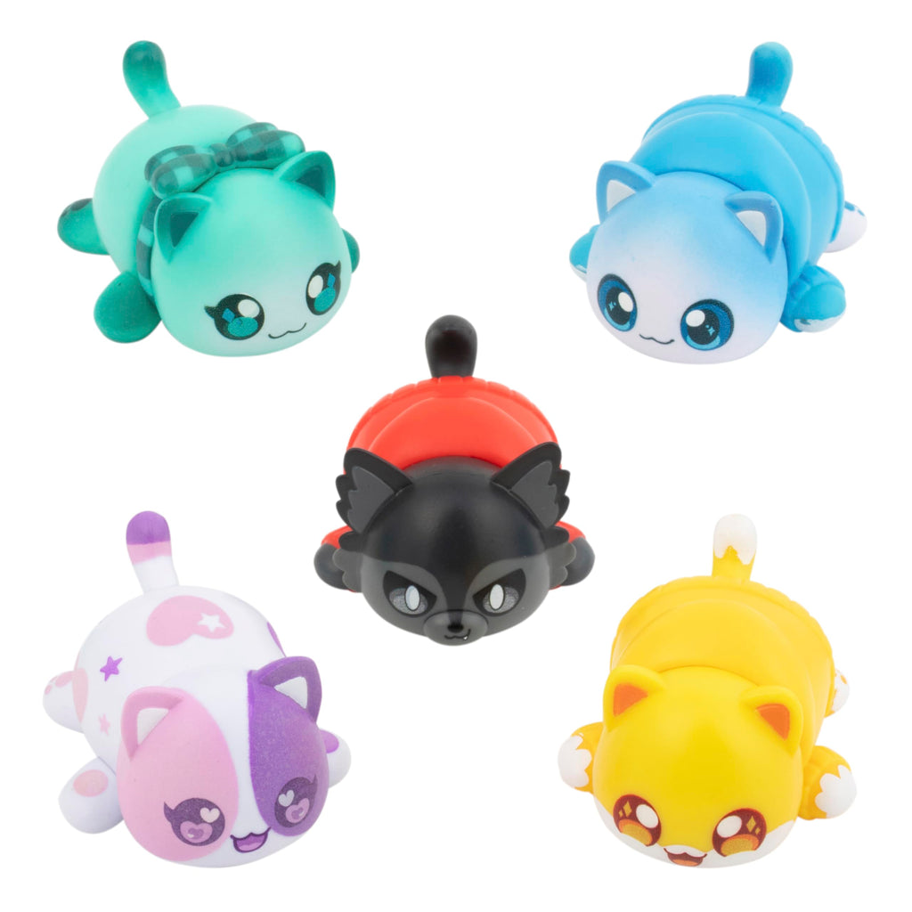 Aphmau & Friends Mystery Figures Glow Multi-Pack, Exclusive Glow in The Dark Figure Collection, Collectible Mini Figures Myst