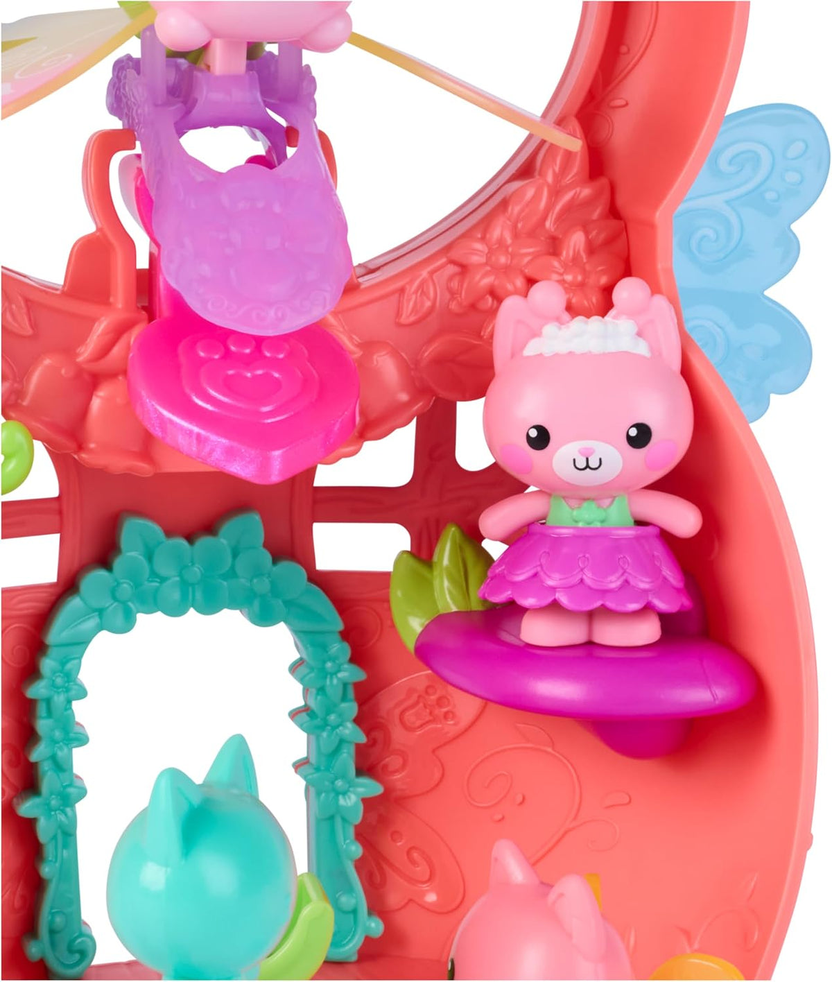Gabby's Dollhouse Fairylandia Flutter Fairy 12-Piece Playset with Special Flutter Ring