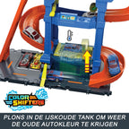 Hot Wheels City Tunnel Twist Car Wash & Color Shifters Vehicle in 1