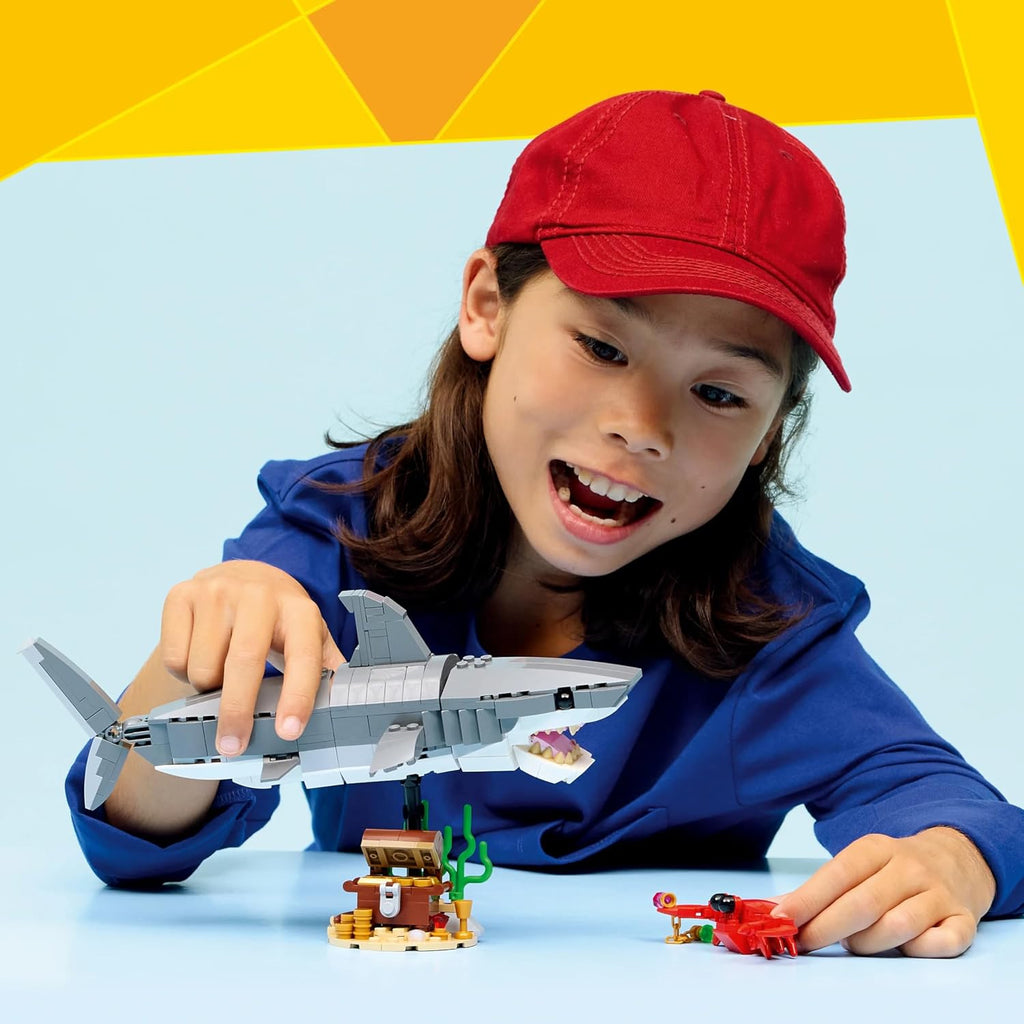 LEGO Creator 3in1 Fierce Shark with a Treasure Chest Toy - Sea Animal Figure Transforms into an Anglerfish or Manta Ray