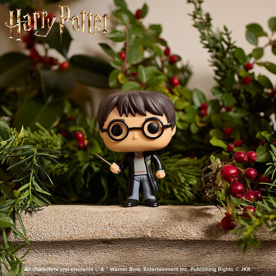 Funko Pop! Movies: Harry Potter Action Figure Red and Gold