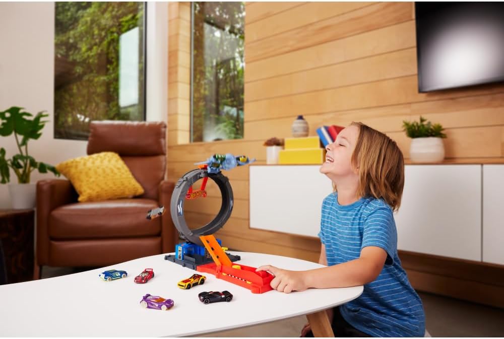 Hot Wheels City Toy Car Track Set