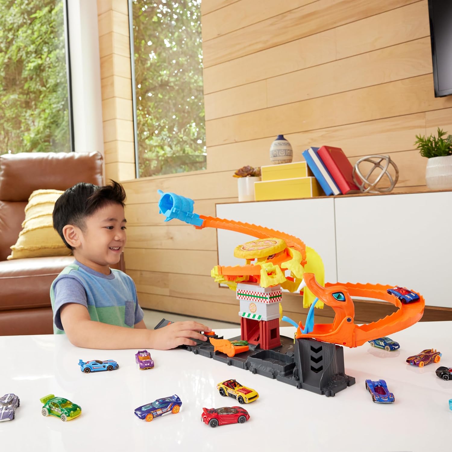 Hot Wheels City Toy Car Track Set, Pizza Slam Cobra Attack Playset