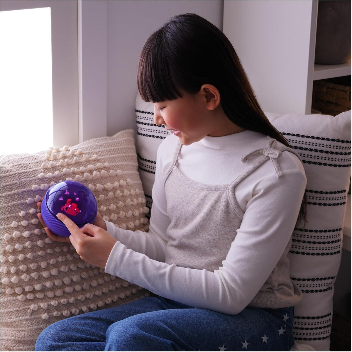 Bitzee, Hamster Ball Interactive Toy with Over 20 Hamsters Inside, Rolls and Reacts to Touch, Digital Pet Kids Toys for Girls