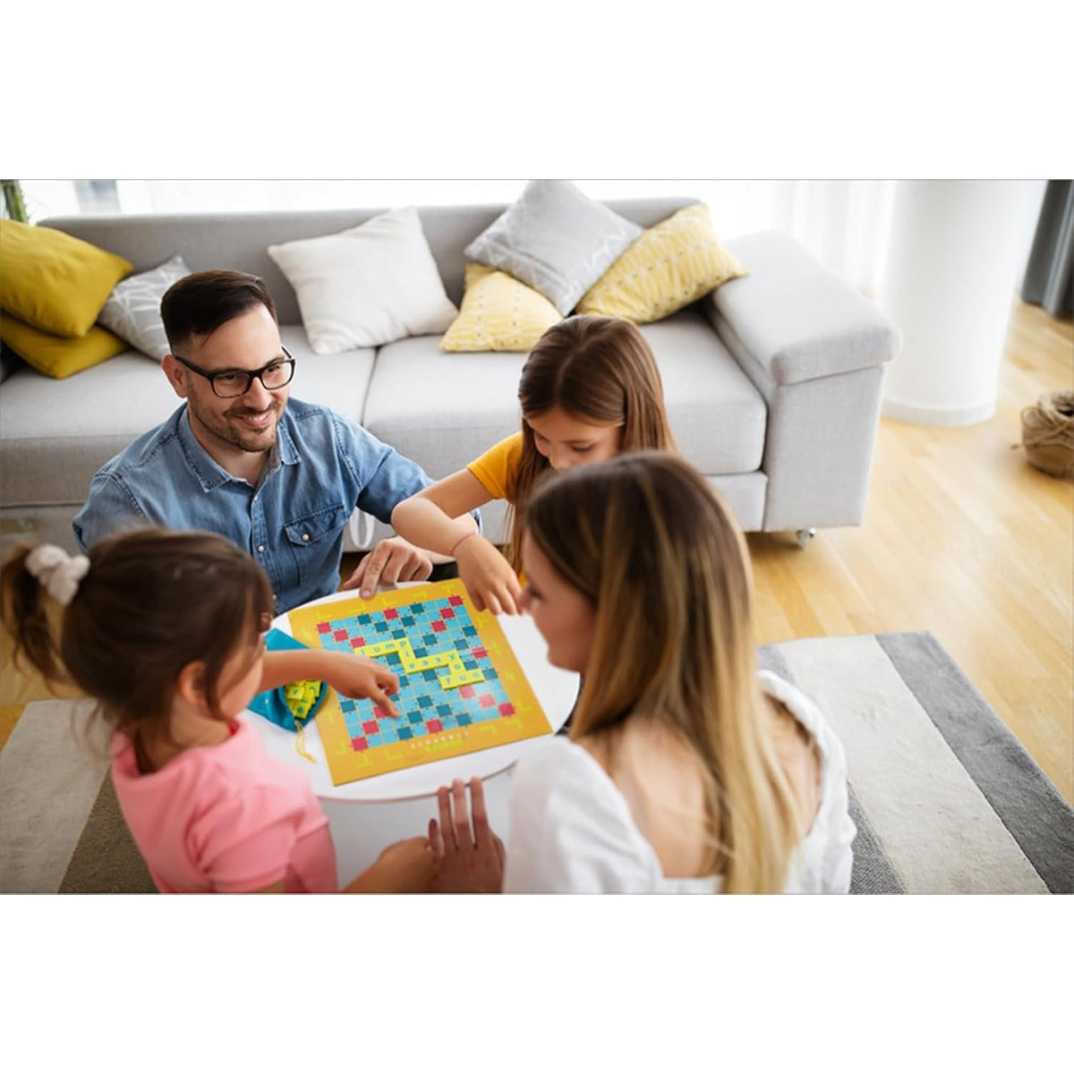 Mattel Games Scrabble Junior Kids Crossword Game with 2-Games-in-1