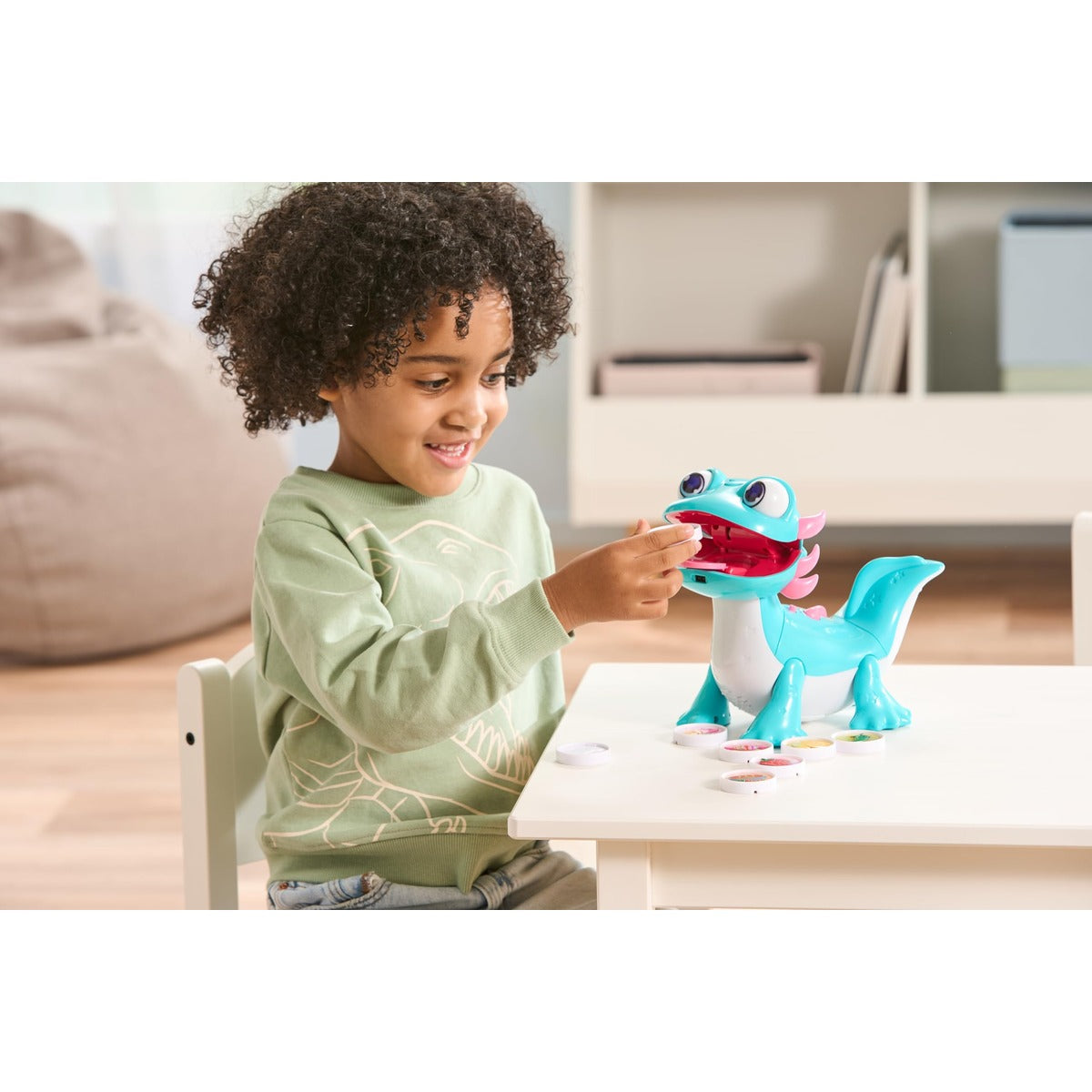 VTech Tasty Treats Axolotl, Interactive Toddler Toy with Fun Reactions